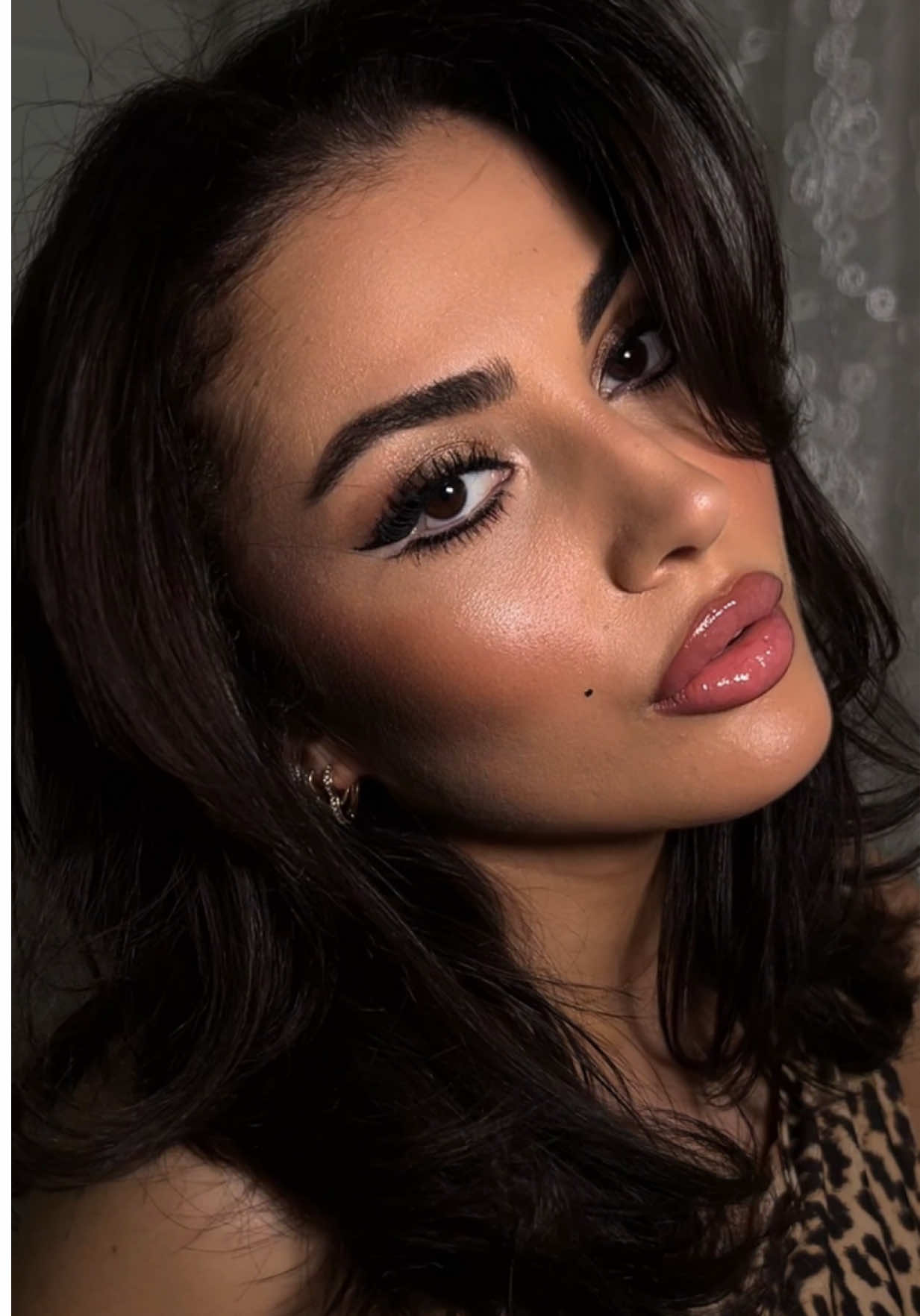 Türkan Şoray full makeup 🤎 Turkish delight makeup #turkishdelight #turkansoray #keşfet #viral #türkanşoray #turkishdelight #öneçıkar #reklamdeğil #öneri #charlottetilburymakeup #fentybeauty #makeup #makyaj @türkan şoray 