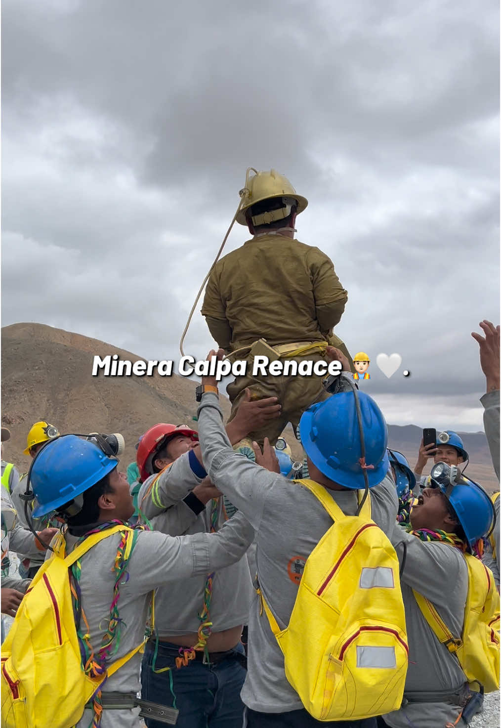 #mineriaartesanal #calparenace #mineros #parati 