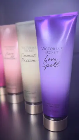 Descubra a hidratação luxuosa dos hidratantes Victoria’s Secret! Pele macia, cheirosa e irresistível ✨ #importados #victoriasecret #hidratantes#santacatarina#exclusive #sofisticação 