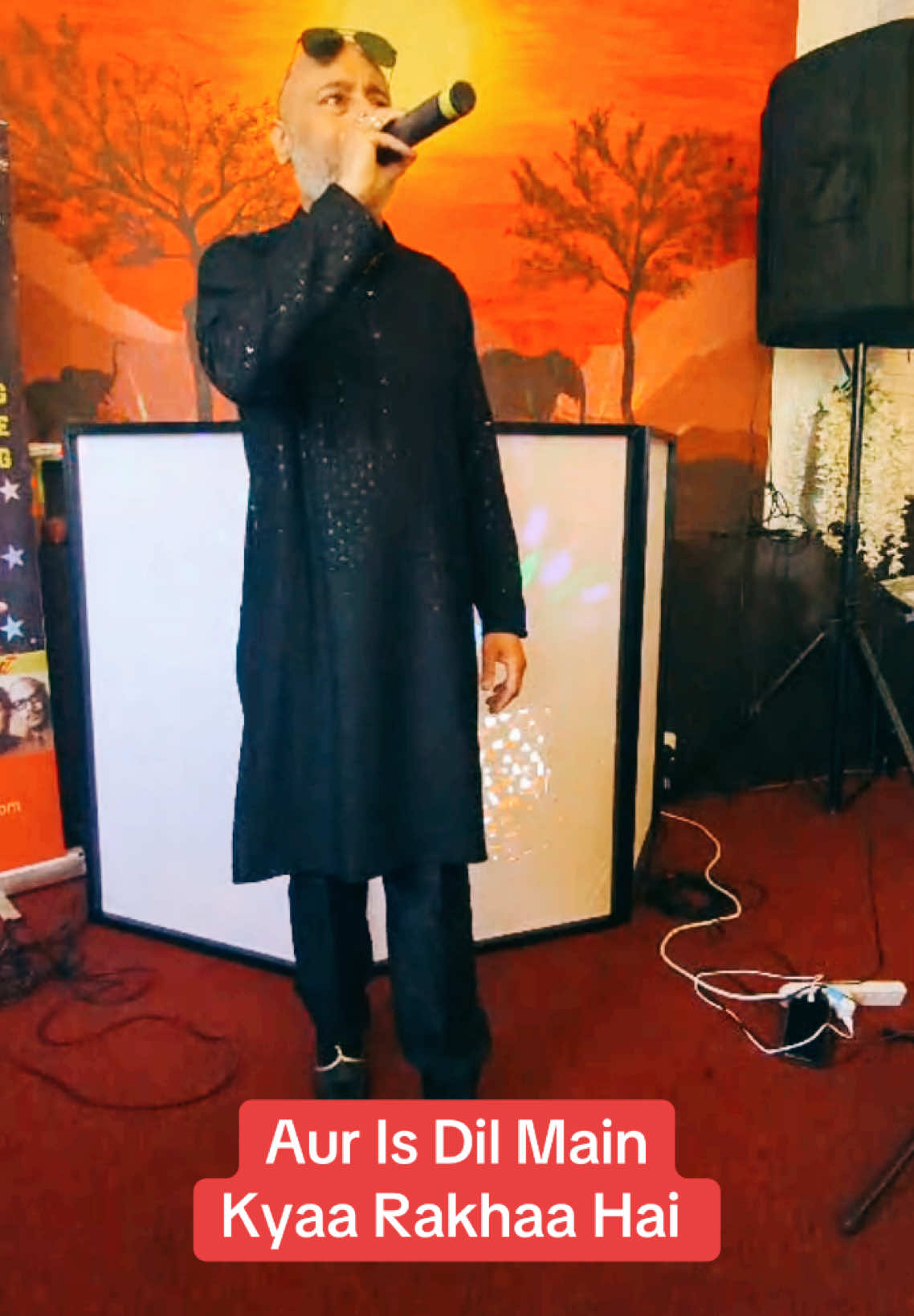 One of my most favourite songs hope you will all enjoy this ❤️ #bollywoodsong #ownvoice #liveshow #fyp #foryou #superhit #highlight #retro #oldishold #❤️❤️❤️❤️❤️ #😘😘😘😘😘 #🤗🤗🤗🤗🤗 