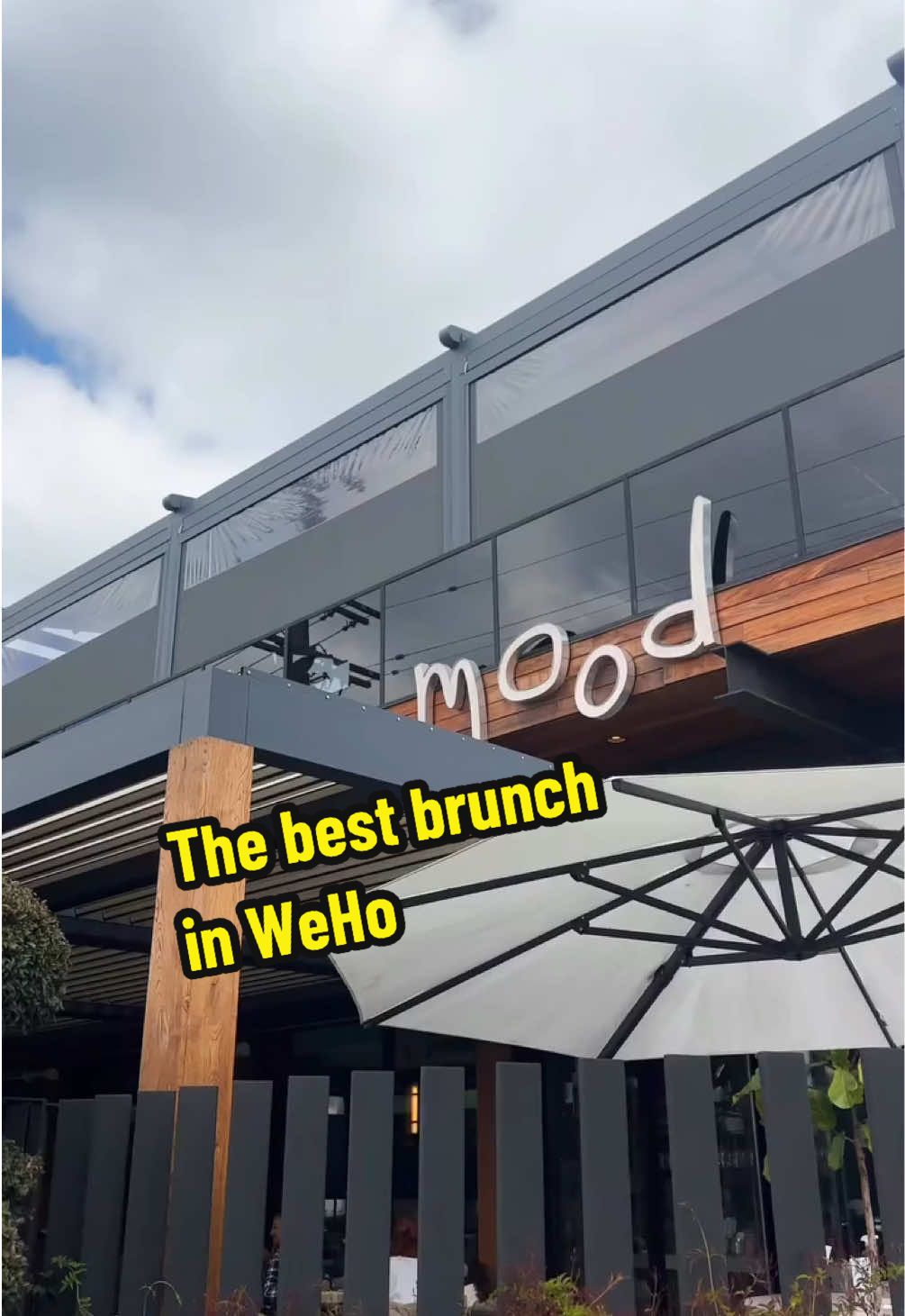 @mooood.la the Best Brunch in WeHo 💖 Delicious food, amazing coffee, matcha, tea selection! Everything is picture perfect 📸 hiiii Instagram content 🤣 Definitely a place I will be coming back many many times! 🍳🥞☕️🍭 🕗 Open: Every day 8AM - 3PM  📍 8201 W 3rd St, Los Angeles, CA 90048