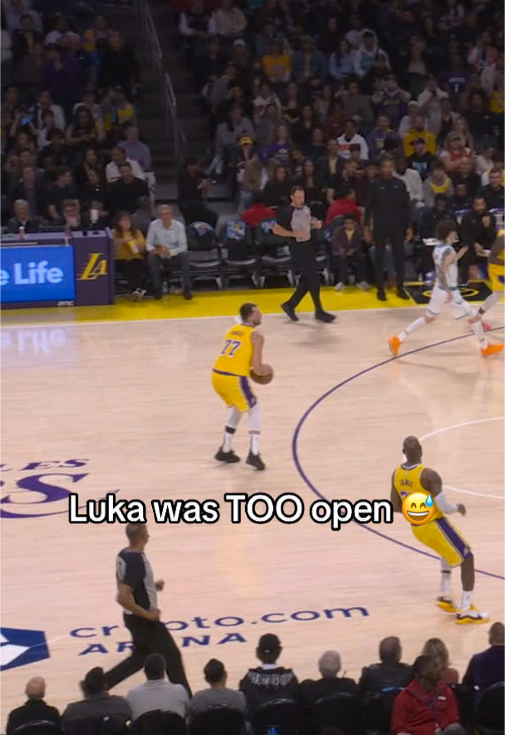 Bro couldn’t believe it. 😭 #NBA #bball #basketball #hoops #luka #lakers #lebron 