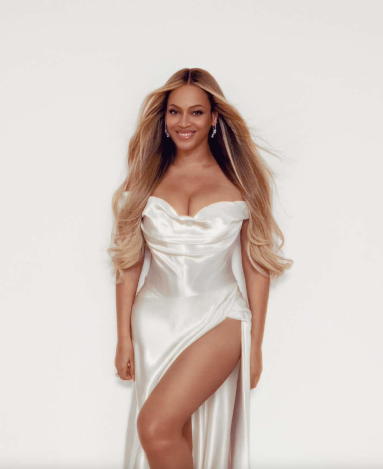 Major alert! @cecred by @Beyoncé, a transformative hair care brand for all hair types, is coming exclusively to @Ulta Beauty on April 6.  Set your reminders, the countdown is on for April 6, 2025. #UltaBeauty