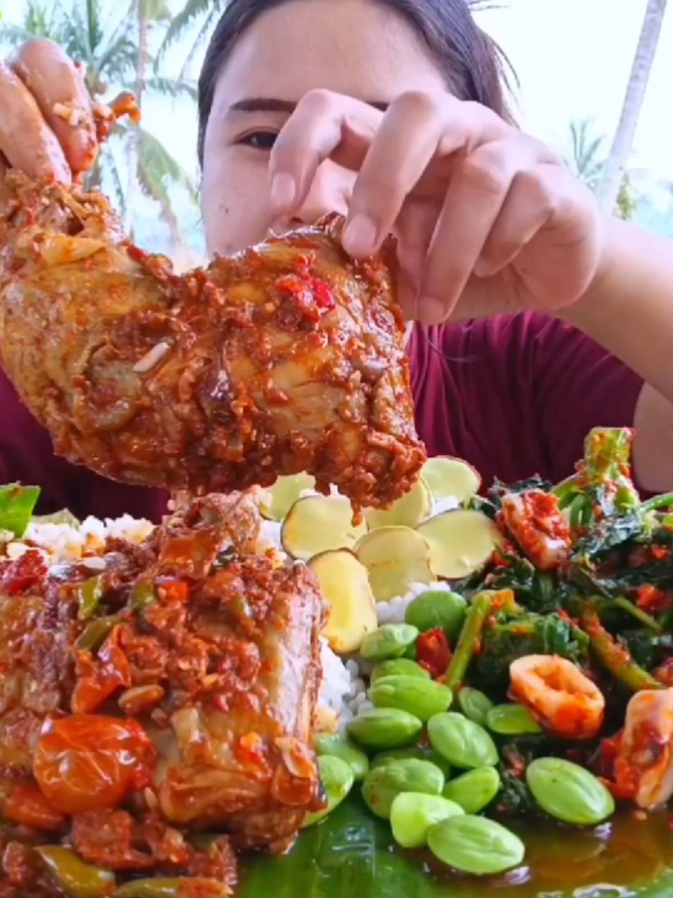 FULL VIDEO DIYOUTUBEEE AIKKE TINHAA ( PAHA AYAM TAUCO PEDAS DAUN PEPAYA LALAPAN PETE JENGKOL)  #mukbang #aikketinhaa #makanjengkolcampurpete #mukbangkampung