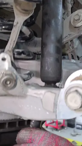 Ford rear shock replaced  #automotive #usa #mechanic 
