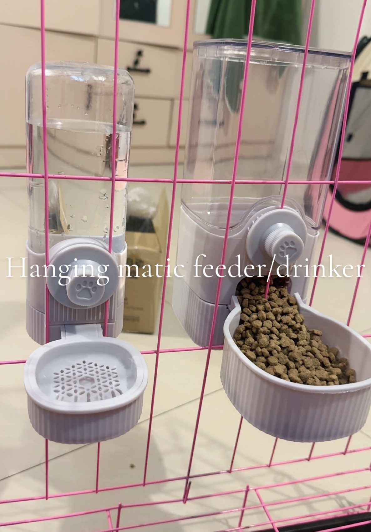 Hanging automatic feeder and drinker 