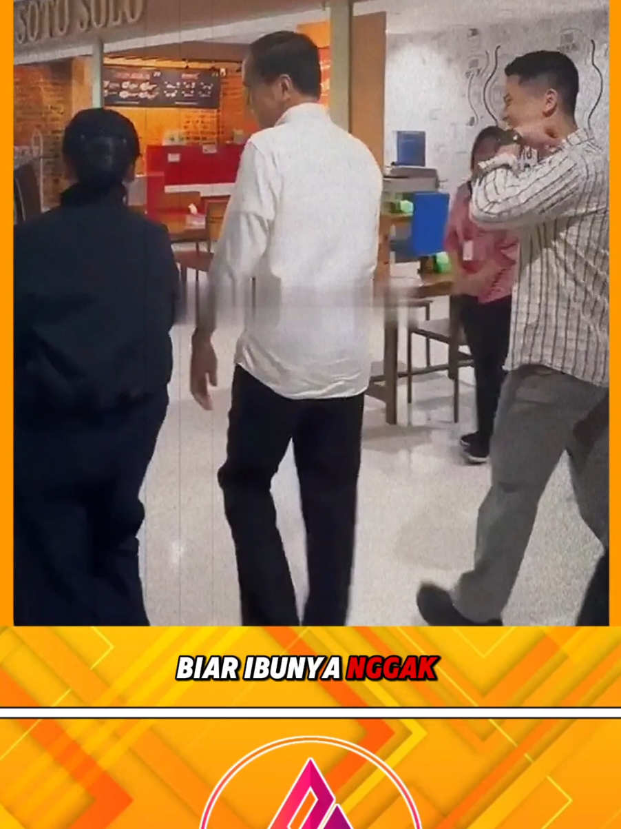 PRESIDEN KE 7 RI JOKOWI MEMBUAT KAGET IBU IRIANA DI BANDARA #videoviral #jokowi #fyp 