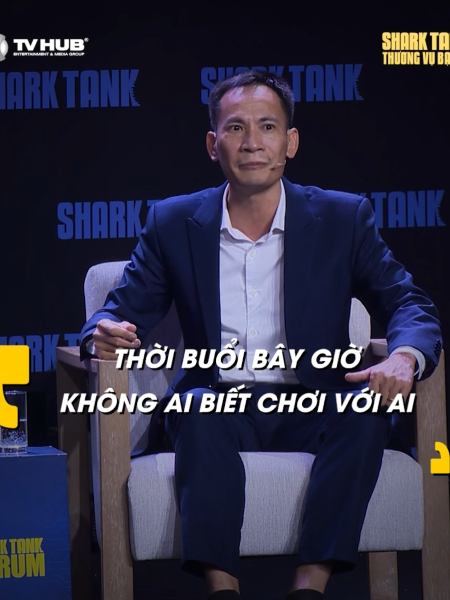 Thời buổi này, không online lấy gì mà 'nhai' [Phần 1] Shark Tank Forum 7 | Tọa Đàm - Cưỡi Trên Ngọn Sóng Số #SharkTankVietNam #ThuongVuBacTy #SharkTankForum7 #Cuoitrenngonsongso #MaiQuocBinh #TheGioiGiay