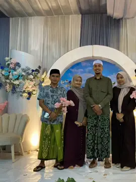 Jangan menjelaskan tentang dirimu kepada siapa pun, karena yang menyukaimu tidak butuh itu. Dan yang membencimu tidak percaya itu. (Ali bin Abi Thalib, #Kata-kata_Motivasi #fyppppppppppppppppppppppp #latahzaninnallahamaana #astaghfirullahaladzim 