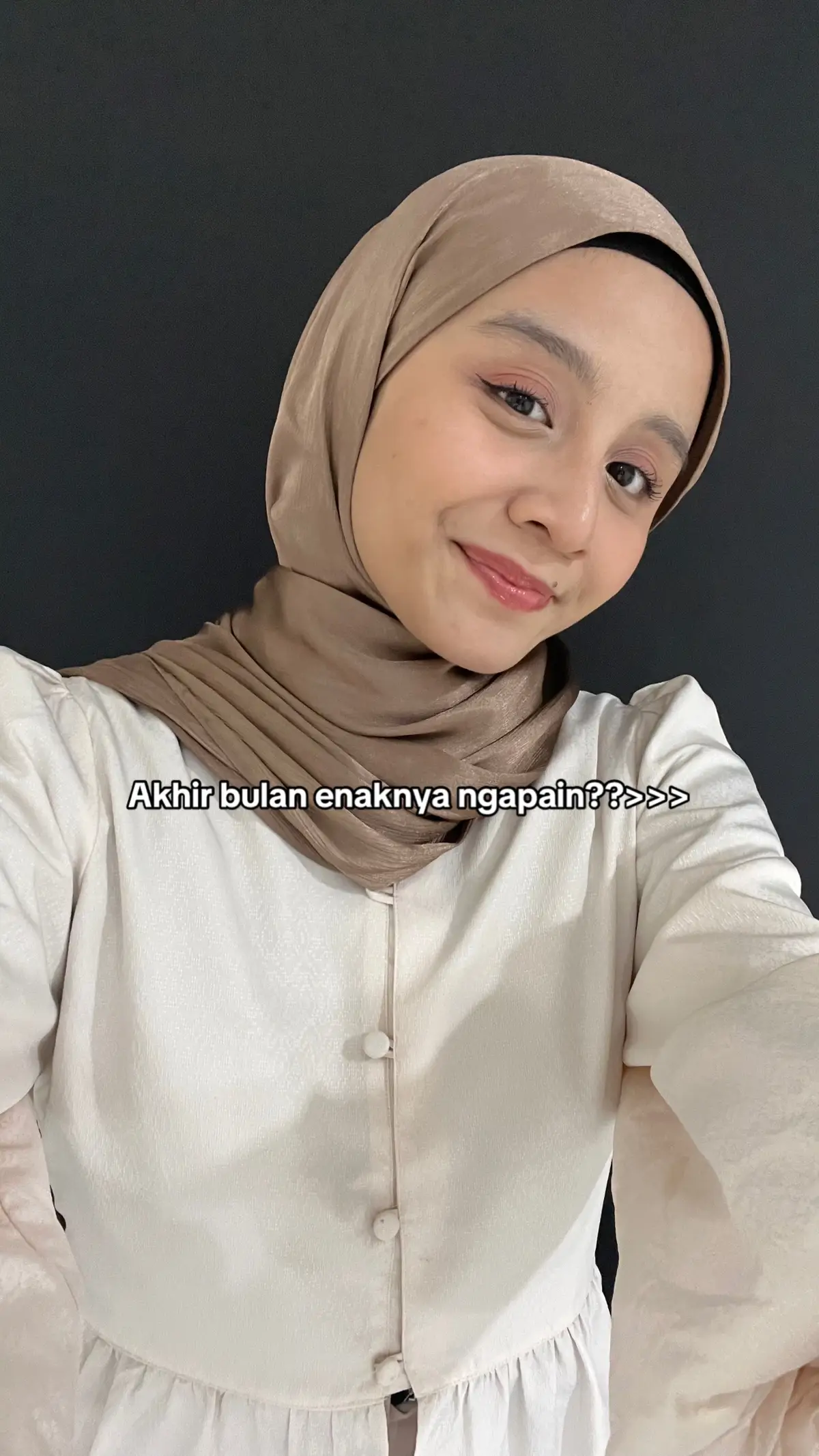 berburu one set lebaran cuma 100rban di live msmo.id, join sekarang sisters! 🔥 #MSMO #IndependentWomenNeeds #calianaset #fyp #ramadhanekstraseru #outfitramadhan #oneset #bajulebaran 