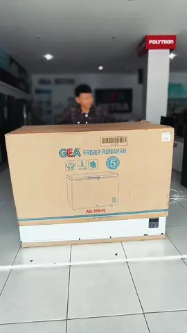Freezer Box GEA AB 506 R dengan kapasitas 420 Liter daya 165 watt info lengkap hub. 0821-4346-1218 #freezer #gea #frozen #food  #tokoelektronik #kenangajayamadiun #madiun24jam #fyppppppppppppppppppppppp #masukberandafyp #4u #abcxyz #fypage 