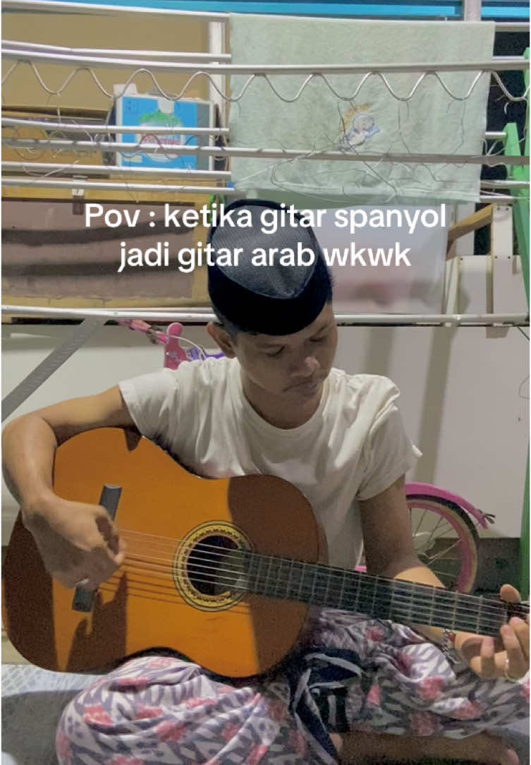 Gak ada oud gitar biasa pun jadi😭 #sholawat #gambus #akustik #akbarmuslim #gambussholawat #gusakbarmuslim #sholawatviral #fyp 