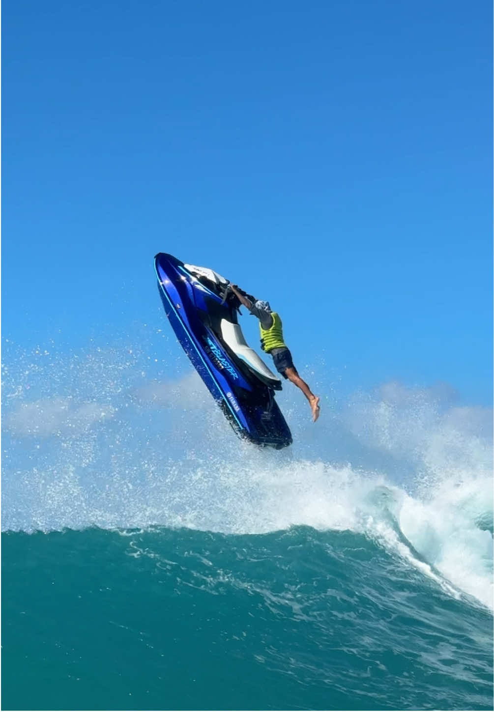 Wavy day 🏝️☀️#jetski #yamaha #jetskivideos #jetskiworld #jetskiworld #jetskilife #waverunner #sxm #jetblaster #jetblaster2024 