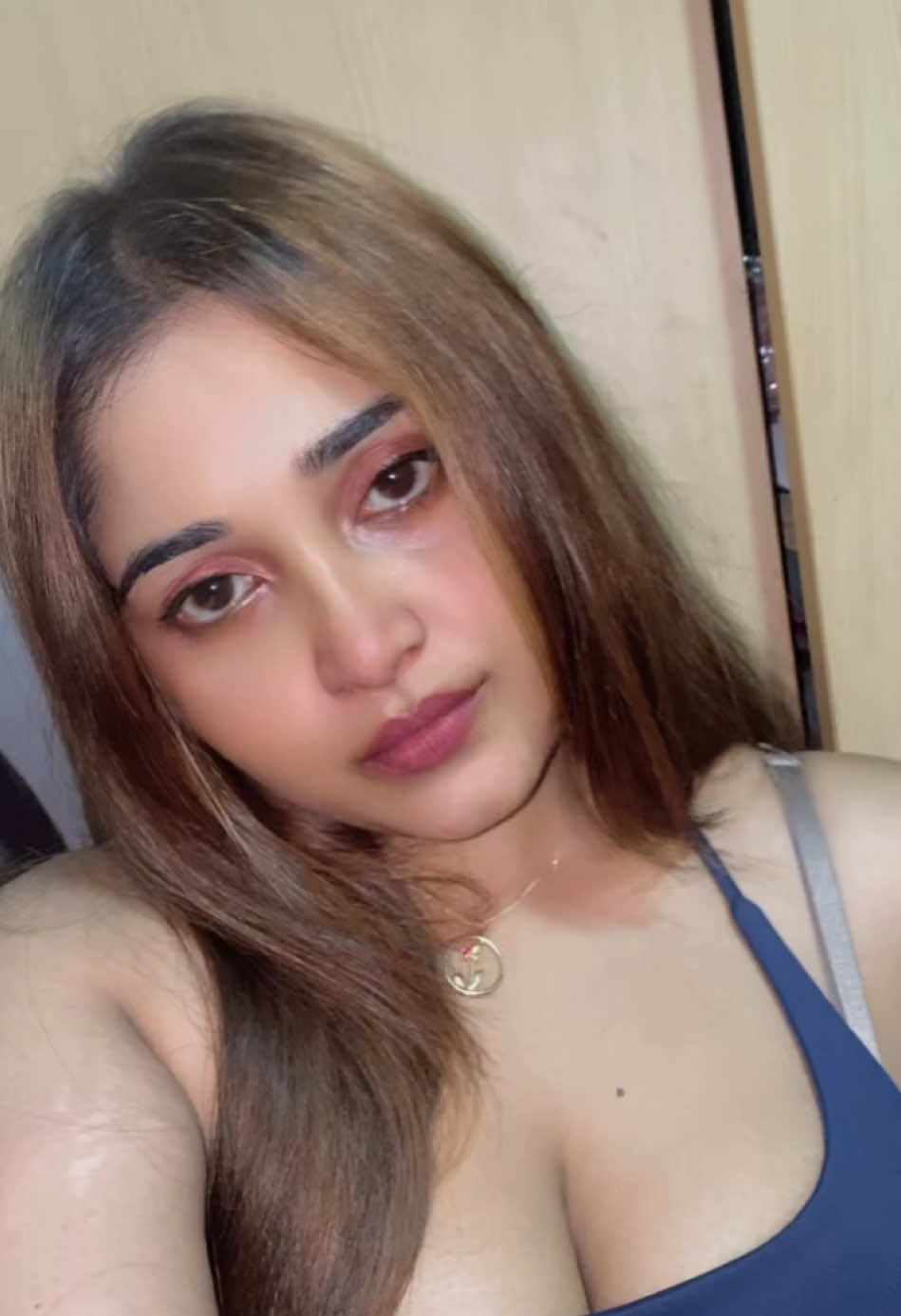 Anuththraaa🥴 #pramugirl_30 #fyppppppppppppppppppppppp #viralvideo #trending #followers #moreviews #highlight #onemillionaudition #foryoupage #fashion #viral 