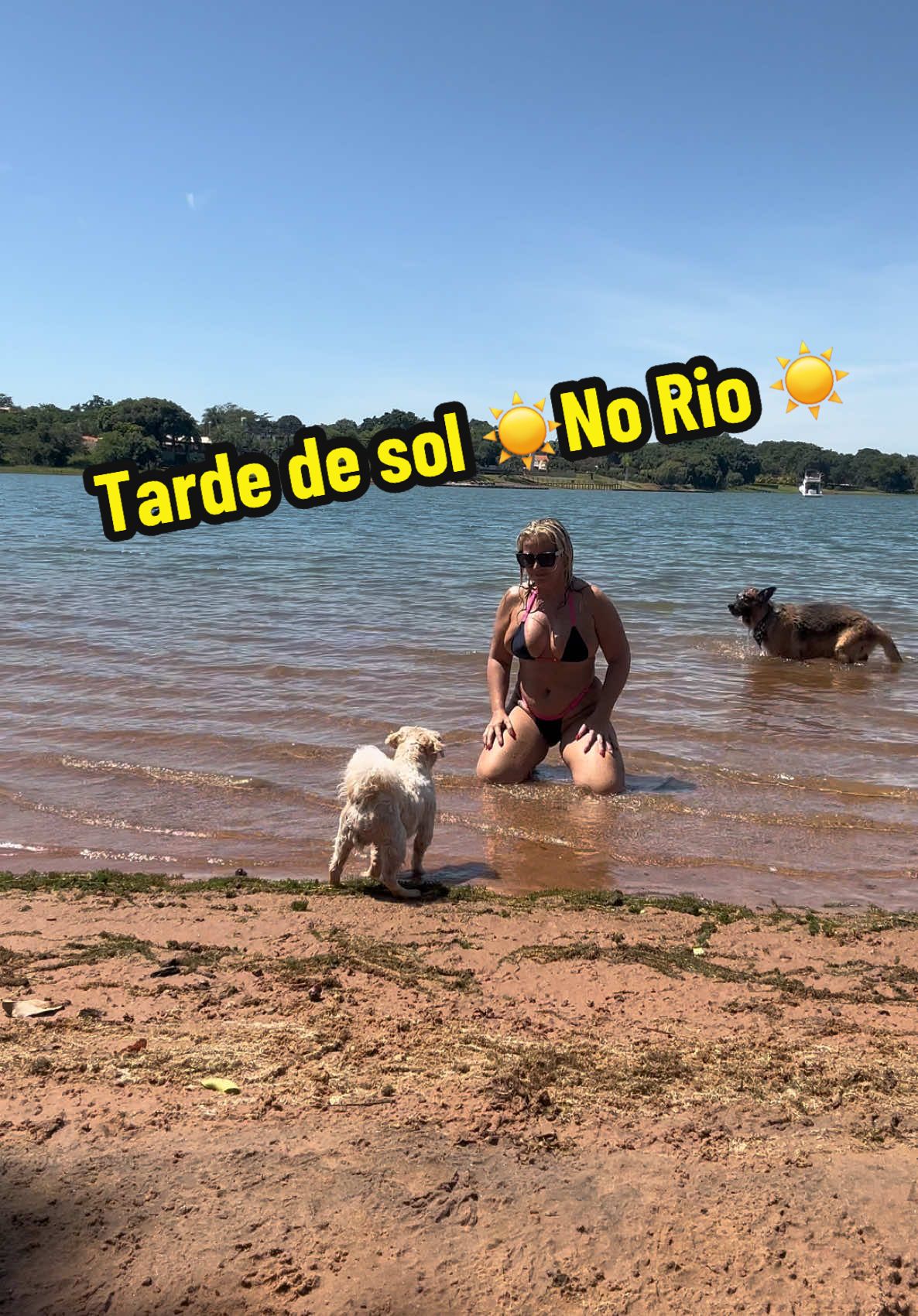 Dia lindo de sol ☀️ Na prainha águas claras Santa Fe do sul interior de São Paulo ☀️