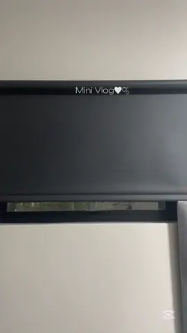 I will never miss out on Free things on campus 😂😂 #fyp #minivlog #keratiloemasela #viral_video #contentcreator #content #trendingvideo #university #unilife 