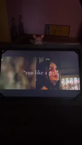 -, esta película me ha dejado un trauma enorme, y no he visto ningún vídeo de esta temática con esta película, por eso mismo ya hago yo el vídeo. #fyp #parati #foryou #noflop #trend #runlikeagirl #ghostland 