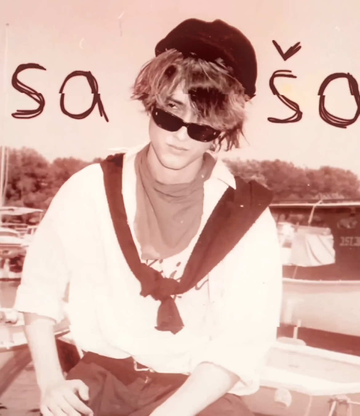 #SAŠALOŠIĆ: the real 'i love you sasha' 😈🙏 IVE NEVER SEEN ANYONE EDIT HIM BEFORE HELLO #plaviorkestar #edits #plaviorkestaredit #losa #sasalosic #loša #exyu #exyuedit #bands #bandedit #fyp #yugo #yugomuzika #rock #sasalosicedit 