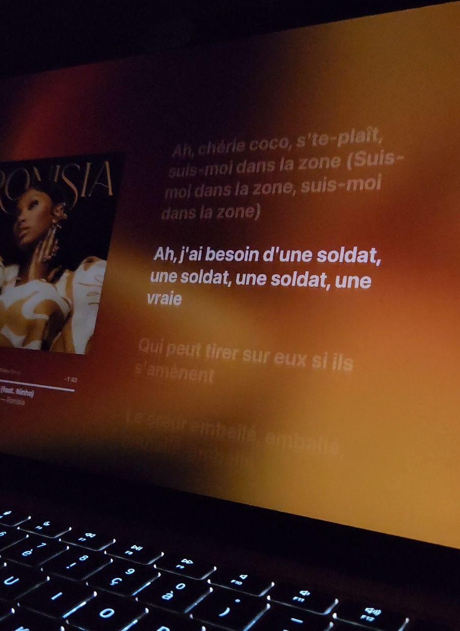 SUIS MOI ~ RONISIA & NINHO #fyp #song #ninho #ronisia #lyrics_songs #CapCut 