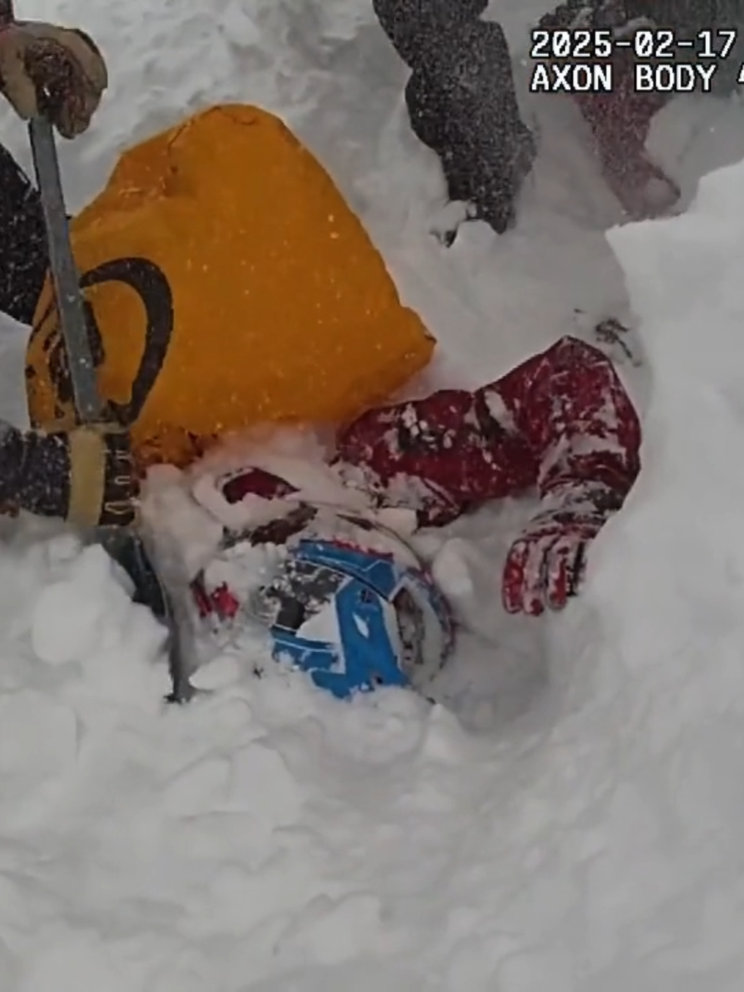 Police bodycam footage shows the harrowing rescue of a Colorado snowmobiler who was buried by an avalanche and trapped under snow for over an hour. His survival was nothing short of extraordinary, as most people buried by avalanches suffocate under the snow and die within 15 minutes. #avalanche #avalanchesafety #avalancherescue #snow #colorado #vailpass #foxweather