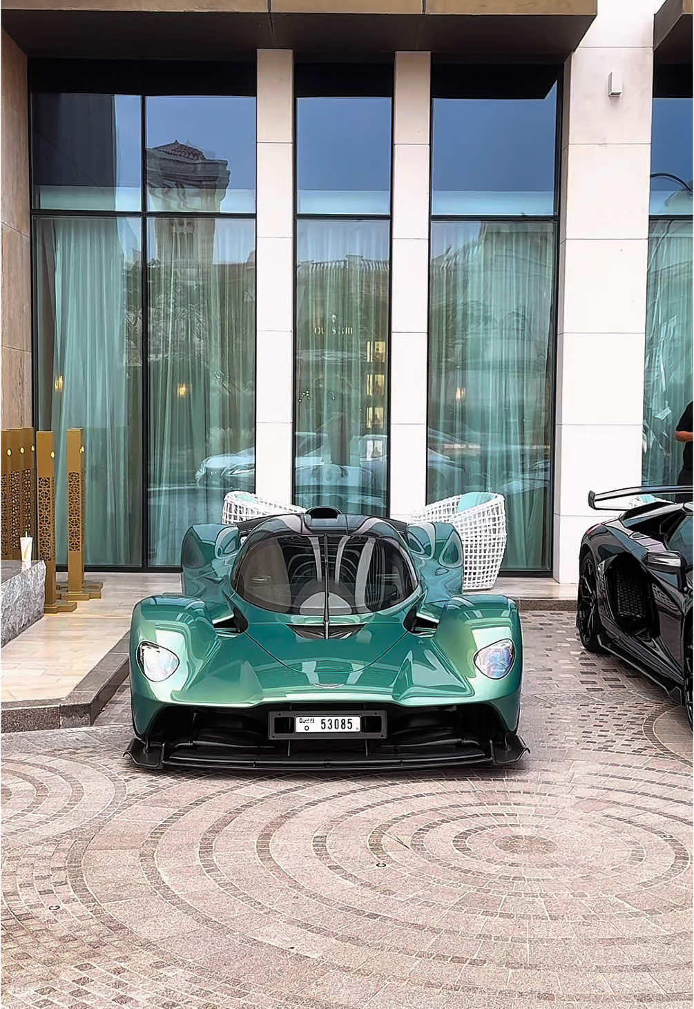 This valk chill edit 😩@ᴄʜᴀᴅ #hypercar #dubai #crazy #madarine #jumirah #valkyrie #hyper #fyp #dubai🇦🇪 #green #😍😍😍 #viral 