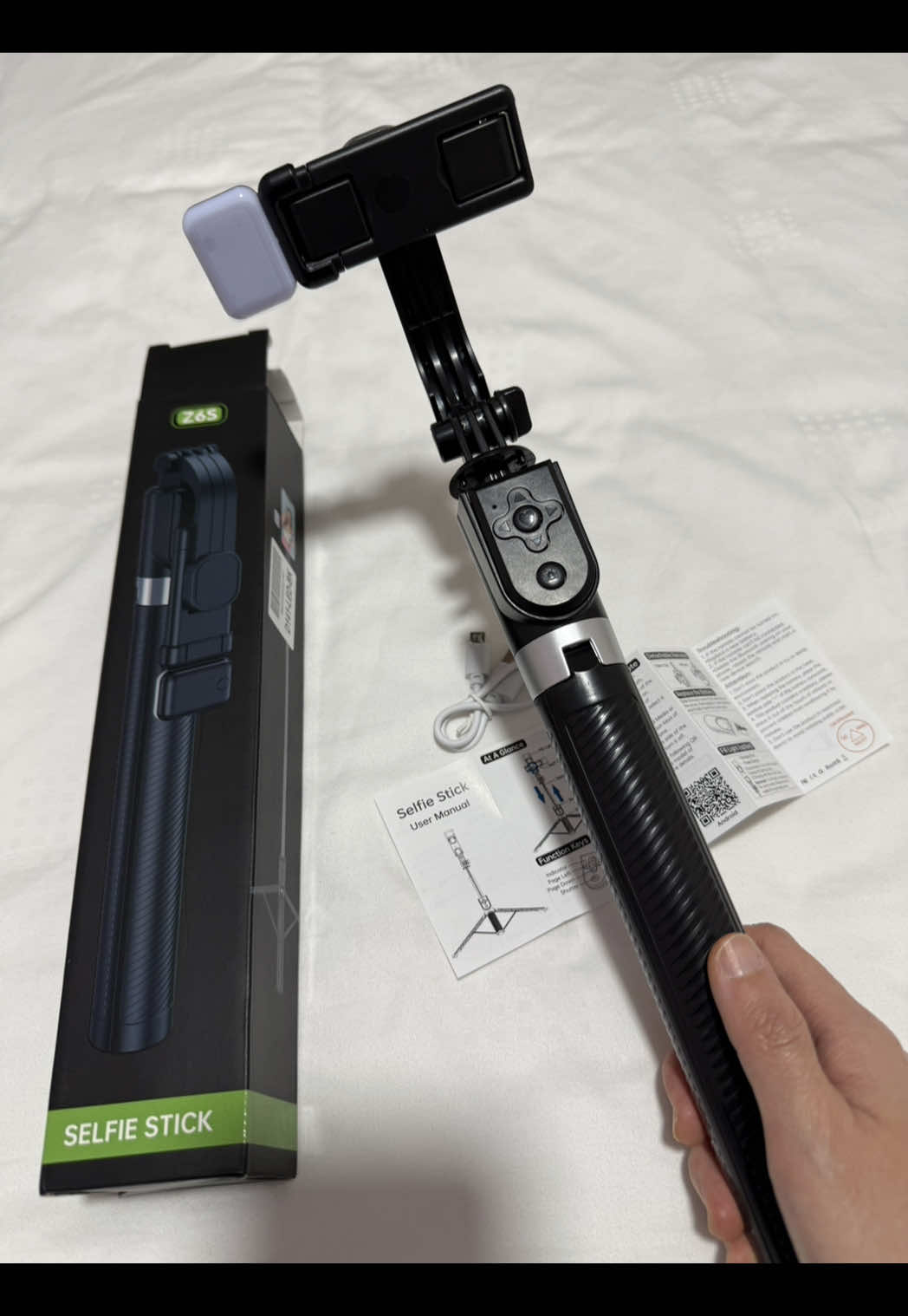 170CM BLUETOOTH SELFIE STICK. Extendable to 170cm in height. 360 degree phone clip,  sturdy tripod stand, rechargeable battery for light and  remote control. @VG Electronic @TikTok Shop Singapore @TikTok Singapore #tripodstand #selfiestick #weeklywedrush #CreateToWin #tiktokshopsg #sgbrandweek 