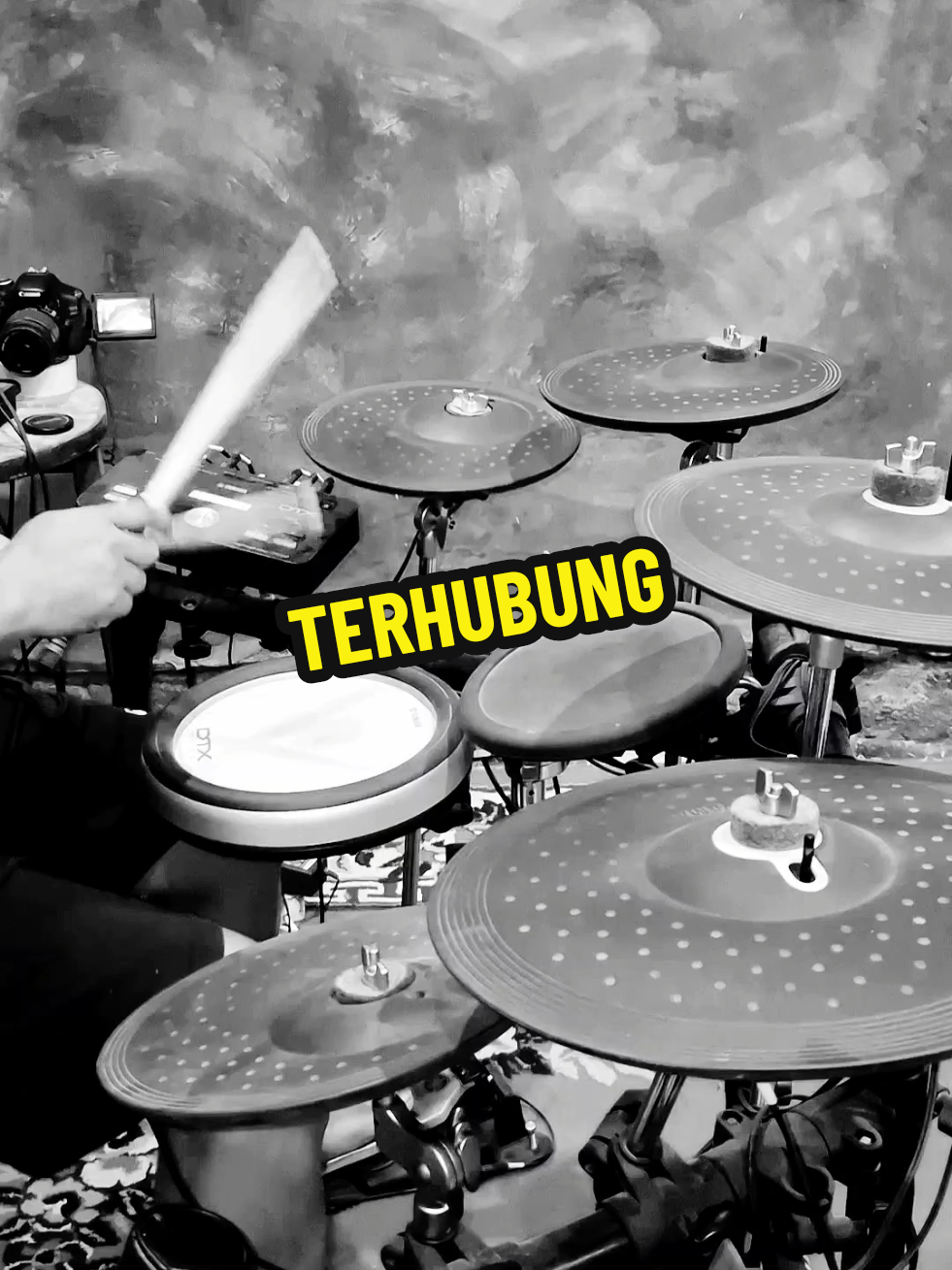 Ku terhubung dengan Mu #praiseandworship #lagurohanikristen #drumcovertiktok #yamahadtx #drumcover# #DrumCoverMusic #drums #terhubungdenganmu #anggimarito #sidneymohede #fyp #fypシ 