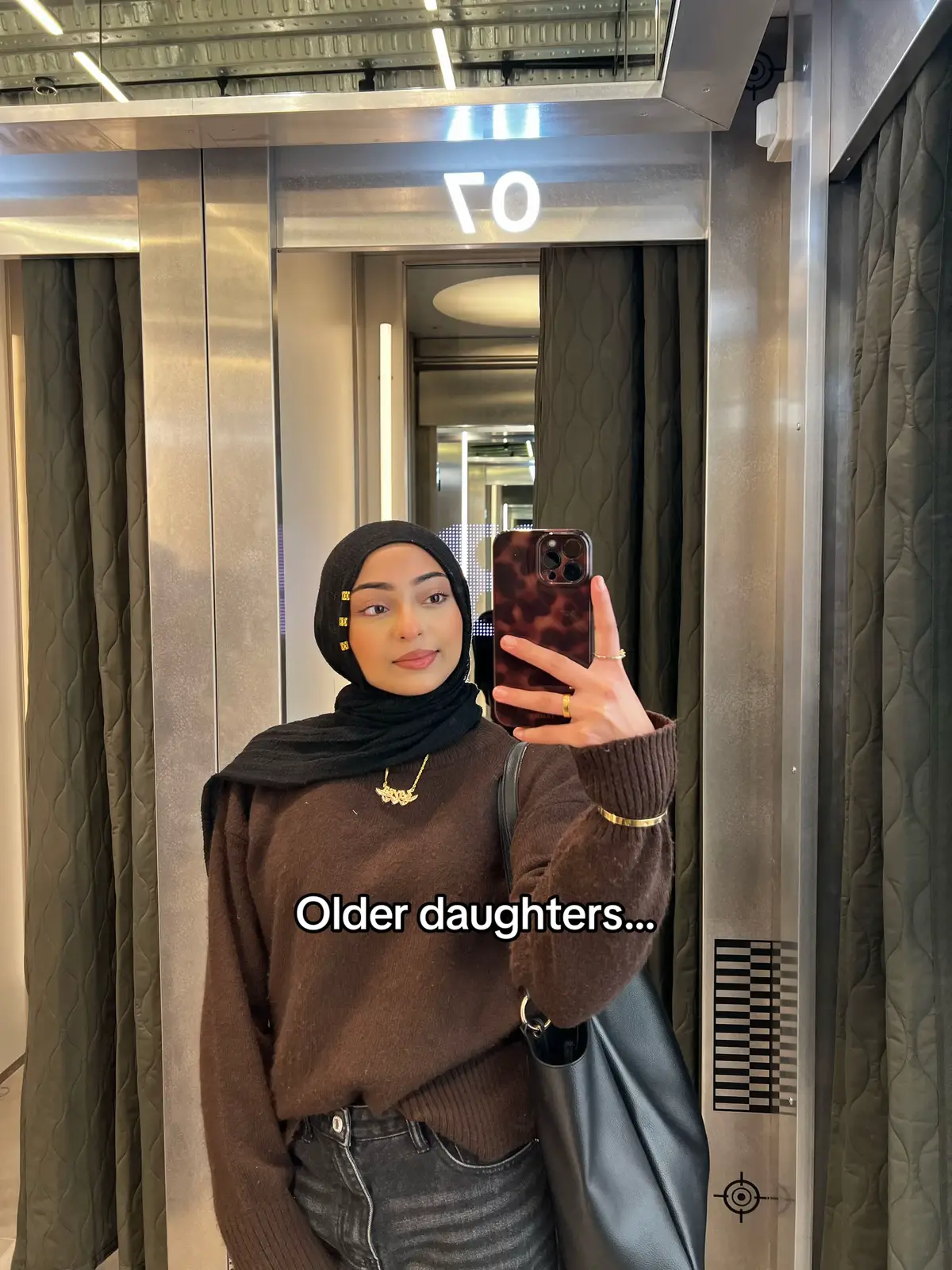 would put all her problems to the side and help you when u were at ur lowest.  #olderdaughters 