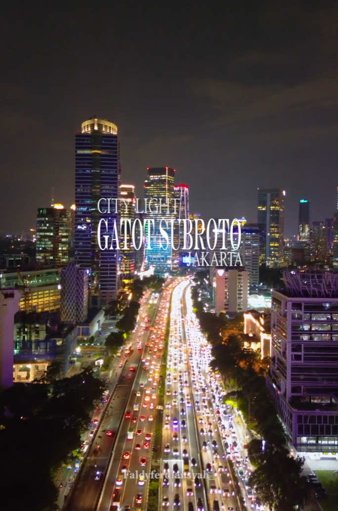 Dibalik macet nya Jakarta ada orang” hebat pekerja keras pencari nafkah keluarga, diera Gubernur baru semoga Jakarta makin meyala 🔥🚘🌃  #citylight #jakarta #cityscape #gatotsubroto #lrt #train #trafic #drone #sewadrone #cinematic #dronevideo #dji #fyp  