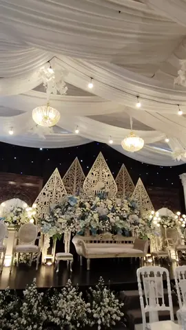 Aku kamu dan adat Jawa 🥰 Dekorasi Wedding 8 meter Tinggi tenda 6 meter + plafon VIP  #adatjawa #dekorasi #weddingday #weddingtiktok #fyp #dekorasiboyolali #dekorasiwedding #dekorasijawa  #dekorasisolo #dekorasisalatiga  #wedding #weddingdress #weddingdress 