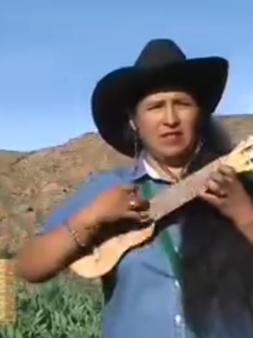 Antonieta Antezana T - Carnaval Sacaqueño 