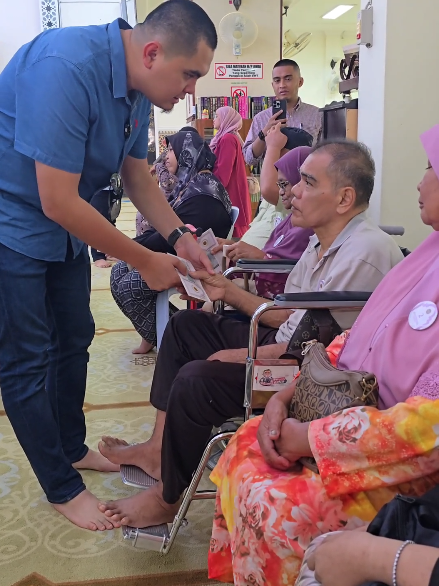 (15 Februari 2025) Bantuan Persediaan Ramadan dan Pengagihan Wang Fidyah kepada Asnaf Fakir dan Miskin bagi DUN Merlimau.. #maim  #zakat  #Ramadan  #bantuan 