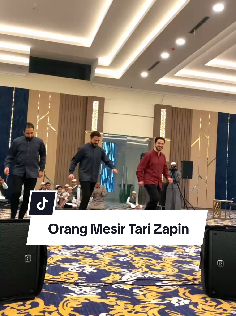 Almarashli Ensemble (ARRIDWAN) Tari Zapin....  #tarizapin #dalwa #abuyazeinbaharun #darullughahwaddahwah #gambus #acilicel #fyp #foryoupage #komunitasarabianmusik 