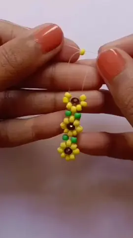 #bracelet #diyjewelry #makingjewelry #beadsjewelry #beads 