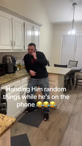 #random #funnyvideo #lol Handing Him random things while he’s on the phone 😂😂😂#Beano #haha 