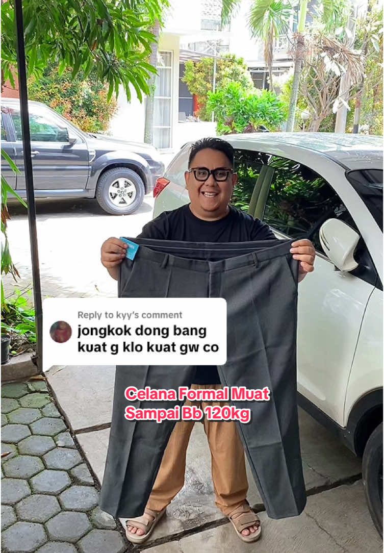 Replying to @kyy Oke oke wajib Co yaah Celana Formal bahan semi wool ini muat sampai Bb 120kg mantapp ini #celanakantor #celanakerja #celanajumbo #celanabigsize #celanapanjang 