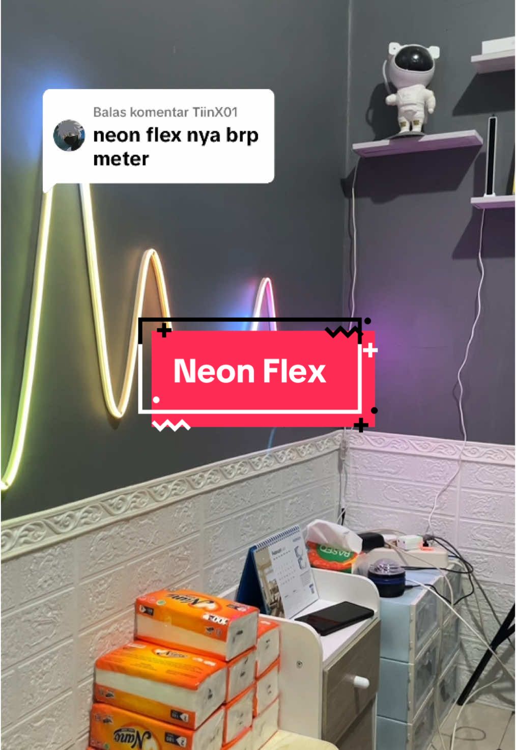 Membalas @TiinX01 Neon flex running #neonflex #kamaraesthetic #kamarestetik #kamarcowokaestetic #kamarcowok #dekorasikamar #dekorasikamaraesthetic #virgoaesthetic 