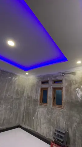 alhamdulillah hasil yg sangat rapih kali ini kita post hasil pemasangan plafon kalsibord/grc dengan flat simple dan mewah 😍😍  info pemesanan : 081262333322 alamat kede punteut kota lhokseumawe  #plafon #grc #plafongypsum #plafonpvc #ceiling #aceh 