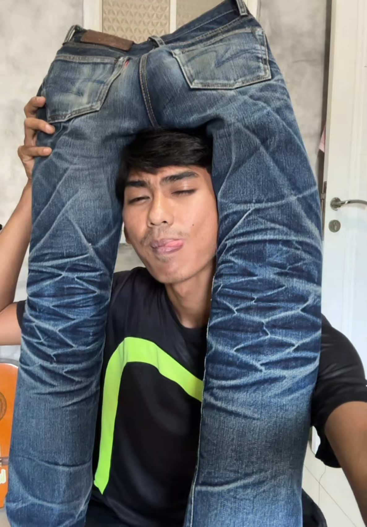 sebel🤪🤪🤪 #fypシ #fyp #rawdenim #denimfading #denim4all #darahkubiru #fade #tiktokimpact #denimhead #seawash #foryourpagetiktok #pamerindenimlo #denimday #denimjeans #xyzbca 