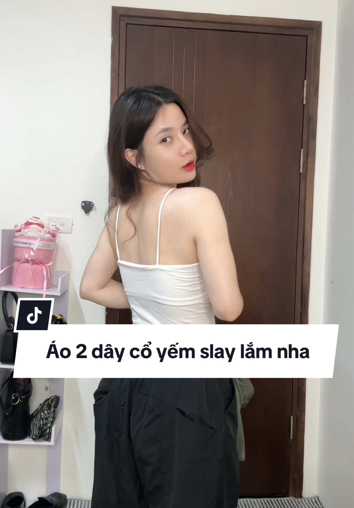 Các bà thử áo 2 dây cổ tếm này đi bao u mê nha #thaydoibanthan #aobra #aobranu #xuhuong #thoitrang #thoitrangnu #phoidoxinh #nhungnhonhan 