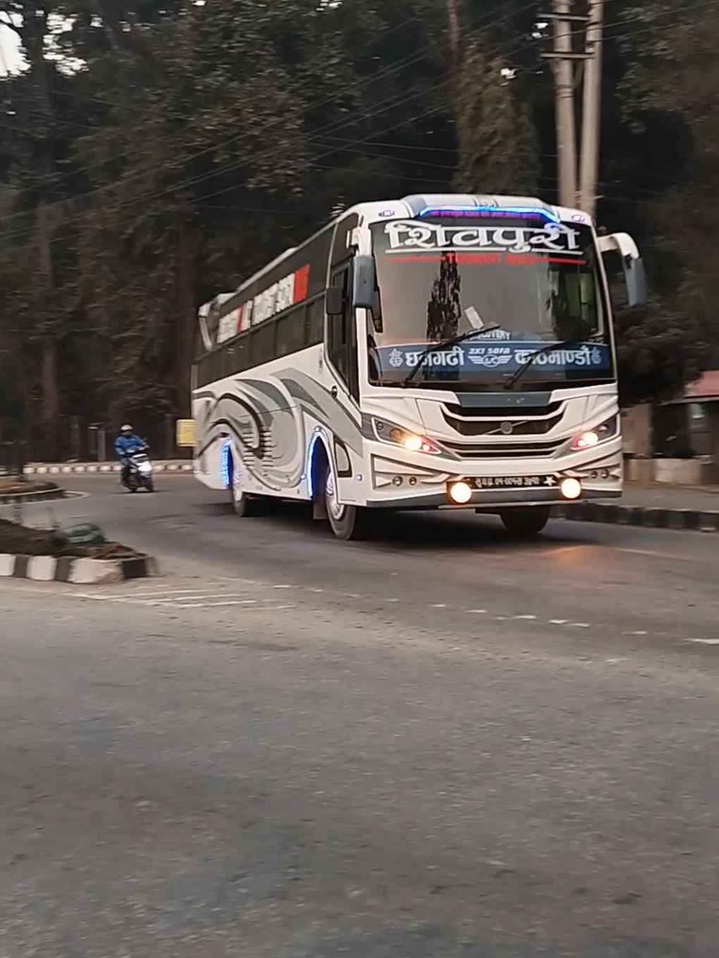 Shivapuri Discovery 2×1 sofa Bus (Dhangadi to Kathmandu)#fyp #airbusofnepal #virallll @Deluxe_Bus_Of_Nepalganj @Buses of dang🚌🇳🇵 @Kamana Group (2145) ❤️ @DELUXE_BUS_SURKHET @THE PYUTHAN STUDIO 🤟 