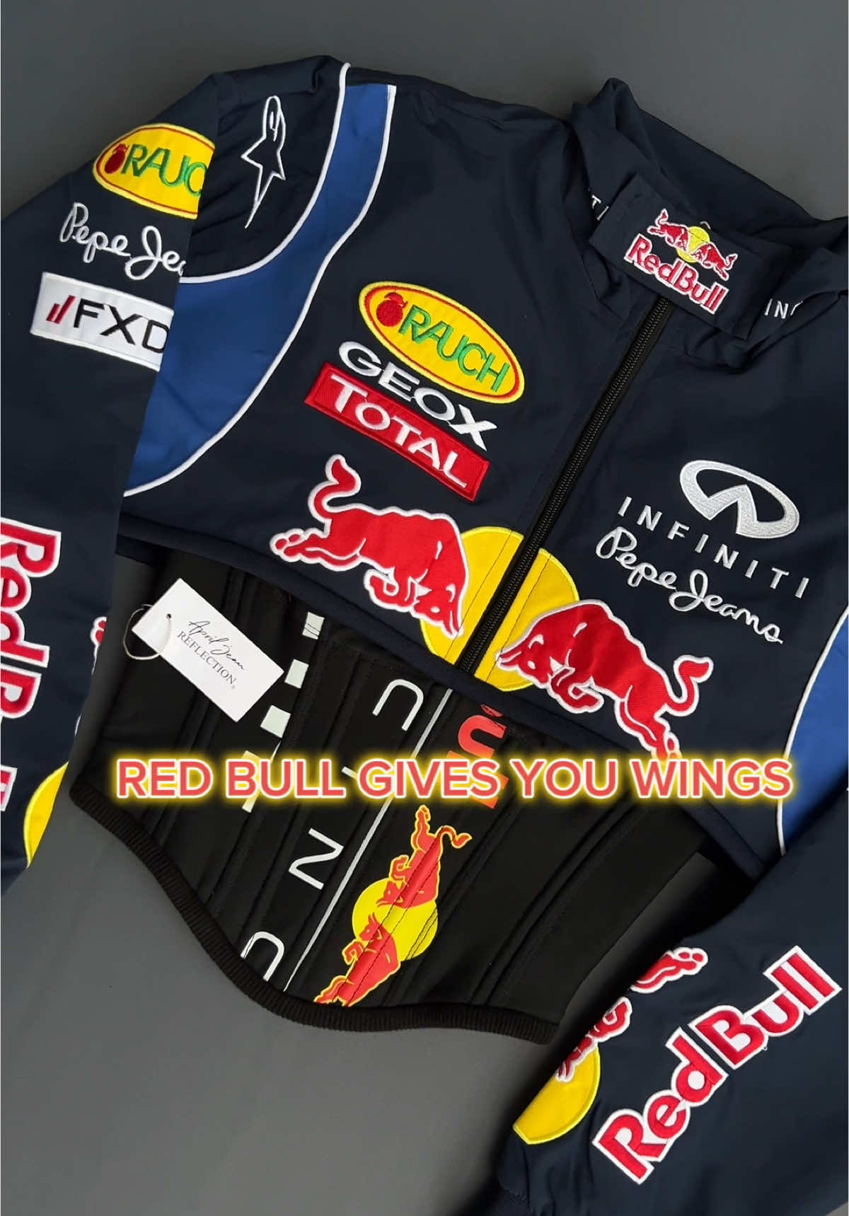 🏎️❤️‍🔥💙 #f1 #redbullgivesyouwings #f12025 #F1Fashion #fyp #F1Merch #RacingInspired #fyppppppppppppppppppppppp #RaceDayFit #redbull #maxverstappen #CustomCorset #Formula1 #LuxuryFashion #MotorsportStyle #verstappen 