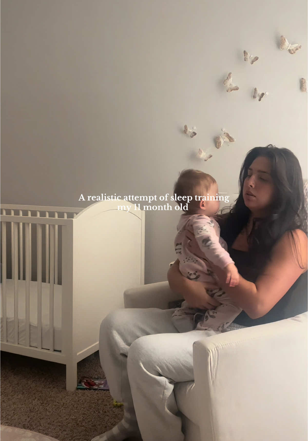 Why is this sooo hard 🙃😭 #sleeptraining #11monthold #sleeptrain #gentlesleeptraining #newmom 