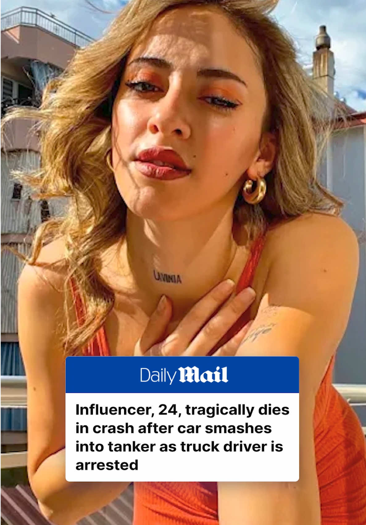 Influencer Gizem ‘Lavinia’ Ozmen, 24, known for supporting women overcoming trauma, has died in a devastating car crash alongside her driver, Mehmet Ensar Ozden. The accident occurred near toll booths on a highway in Manisa, Turkey, when their Volkswagen collided with a stationary tanker in the emergency lane. Emergency responders arrived swiftly but were unable to save GIzem and Mehmet, pronouncing both dead at the scene. The driver of the parked truck has been arrested, and the investigation into the cause of the crash is ongoing. Gizem’s female-support account had hundreds of thousands of followers on TikTok. 🎥 TikTok/lavinia_ozmen #news #influencer #turkey #carcrash #rip #gizemozmen