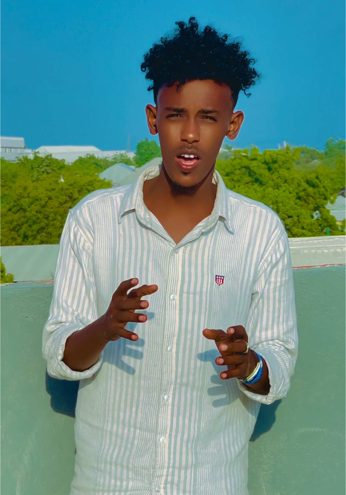 saxiibka aad taladaan siin laheed u dir....#saxiibtinimo👯‍♀️ #ciyaalxamar #kaariye__ #poqoradastylka #sharmaboy #somalitiktok #viral_video #foryoupage #zuldaansamiir #viralvideos 