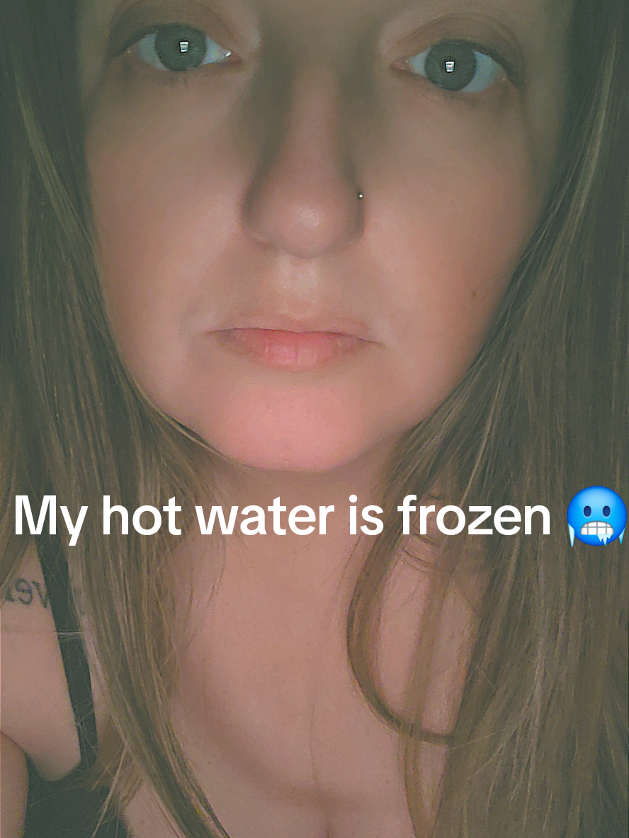 My hot water froze 🥶 #fyp 