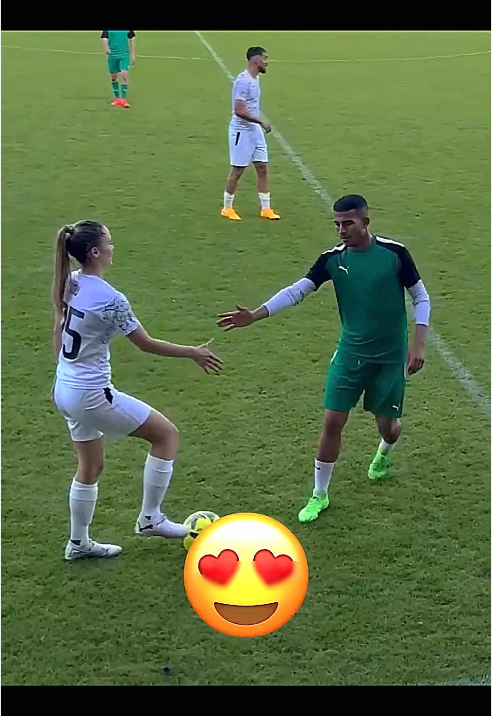 100% Respect 🥹🥰 moment in football #soccermester #footballmoments #Soccer #respect #respectmoments 