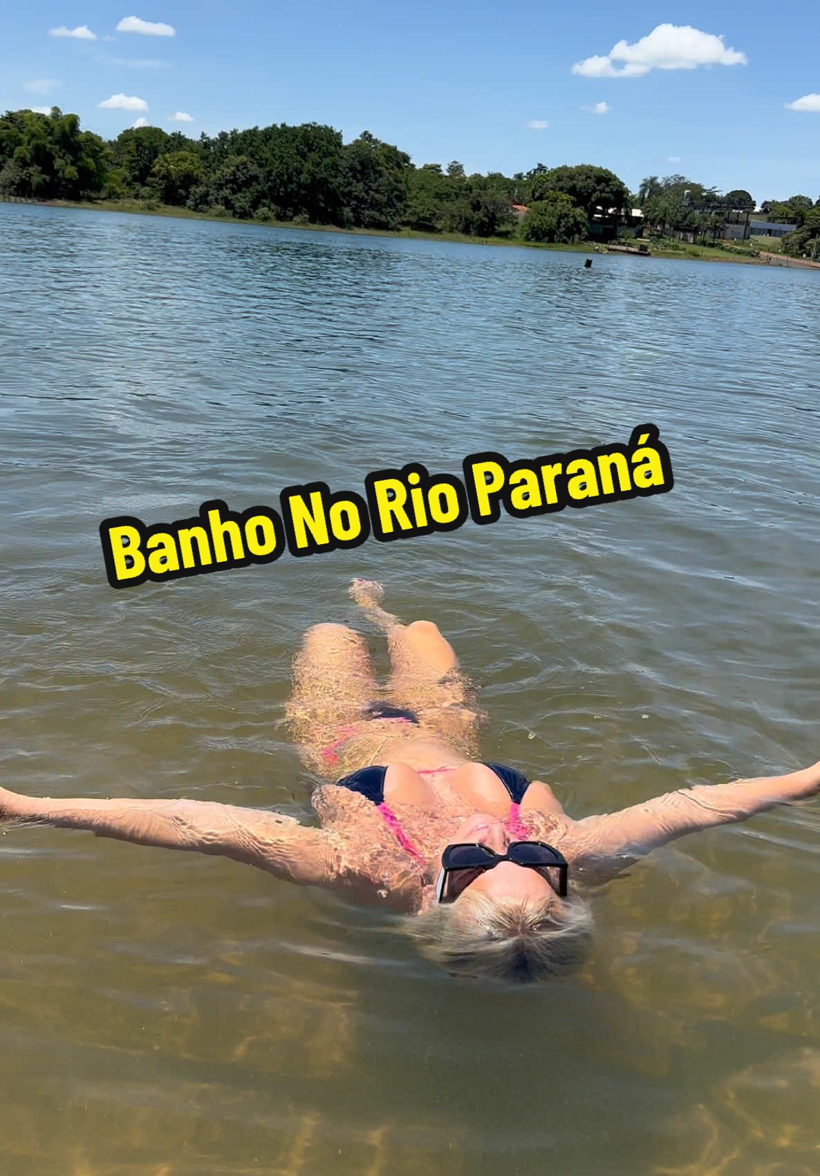 Banho no Rio Paraná na cidade Santa Fe do Sul interior de São Paulo tarde muito calor 40 graus ☀️☀️