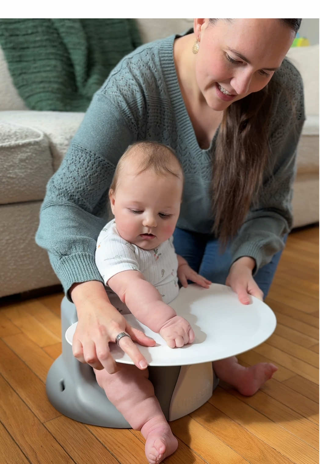 Does your baby always want to be sitting as well? Ever since Hansen turned 4 months old, he’s insisted on sitting up and being part of the action. The Upseat has been a game changer for us! It keeps him comfortable, supports his posture, and gives him the independence he craves, all while promoting healthy hip development. Share this with a mama! 😊 ✨You know where to head to find it! 😉✨ — #momhack #momlife #babymusthaves #babyregistry #babiesoftiktok #MomsofTikTok #babyproducts 