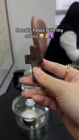 When I'm feeling down, I like to hold it in my hand🙏it brings me a sense of inner peace✝️💜#god #jesus #godlovesyou #christianity #christiantiktok #cross #prayer #loveugift #giftideas #trending #fyp 